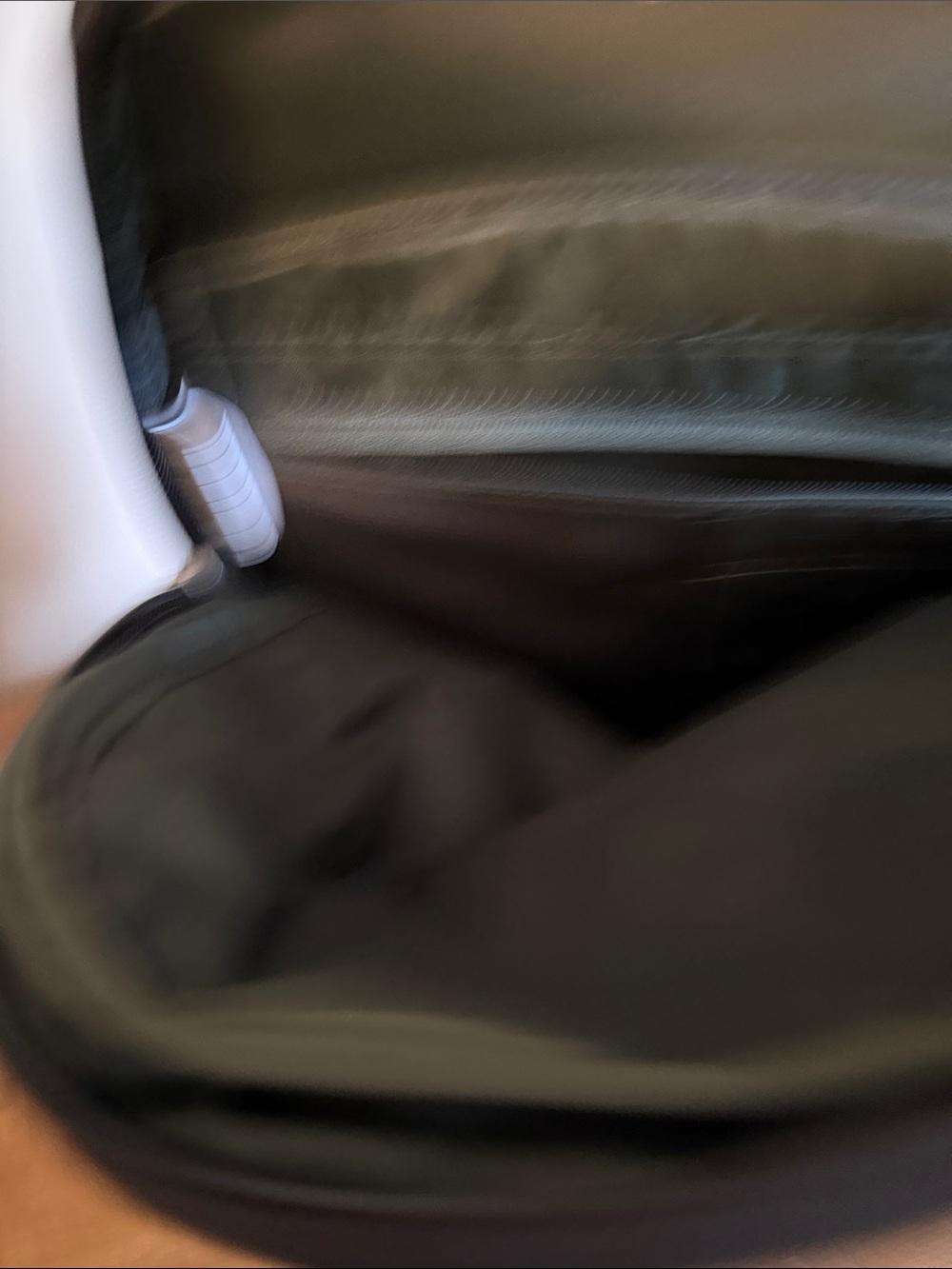 OSPREY Black Minimalist Backpack- NWOT - Picture 5 of 11